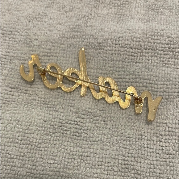 Gold 'Maker' Script Pin - Picture 2 of 2